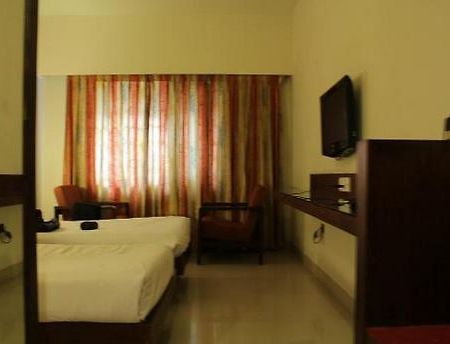The Viceroy Hotel Mysore Room photo