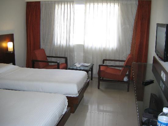 The Viceroy Hotel Mysore Room photo